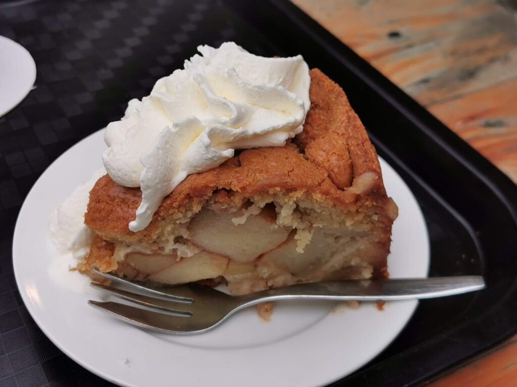 Famous Butch Apple Pie at Winkel 43