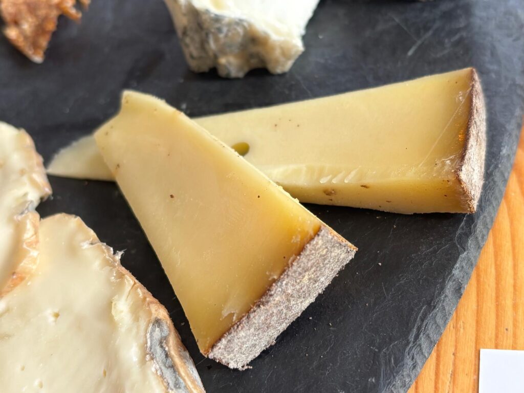 Slices of Kobunder cheese