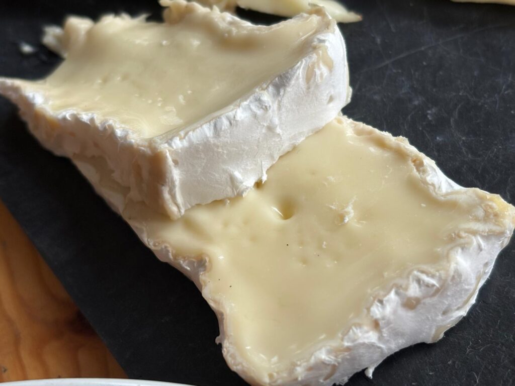 Slices of cheese - Coulommiers